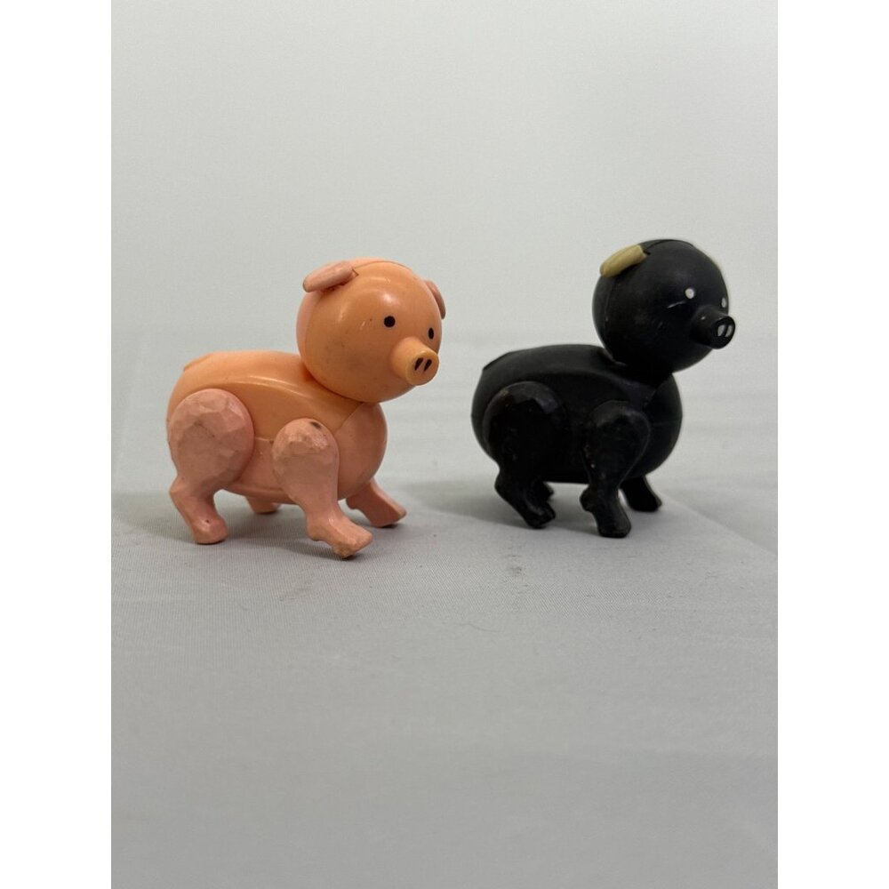 Fisher Price Little Peoplepigs from the Play Family Farm #915